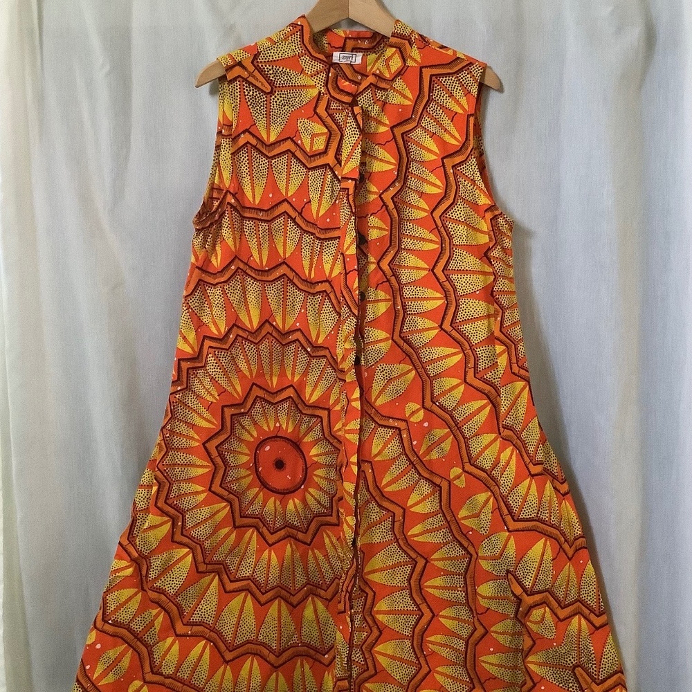 Zuri sleeveless dress size large, one small blemish in back.